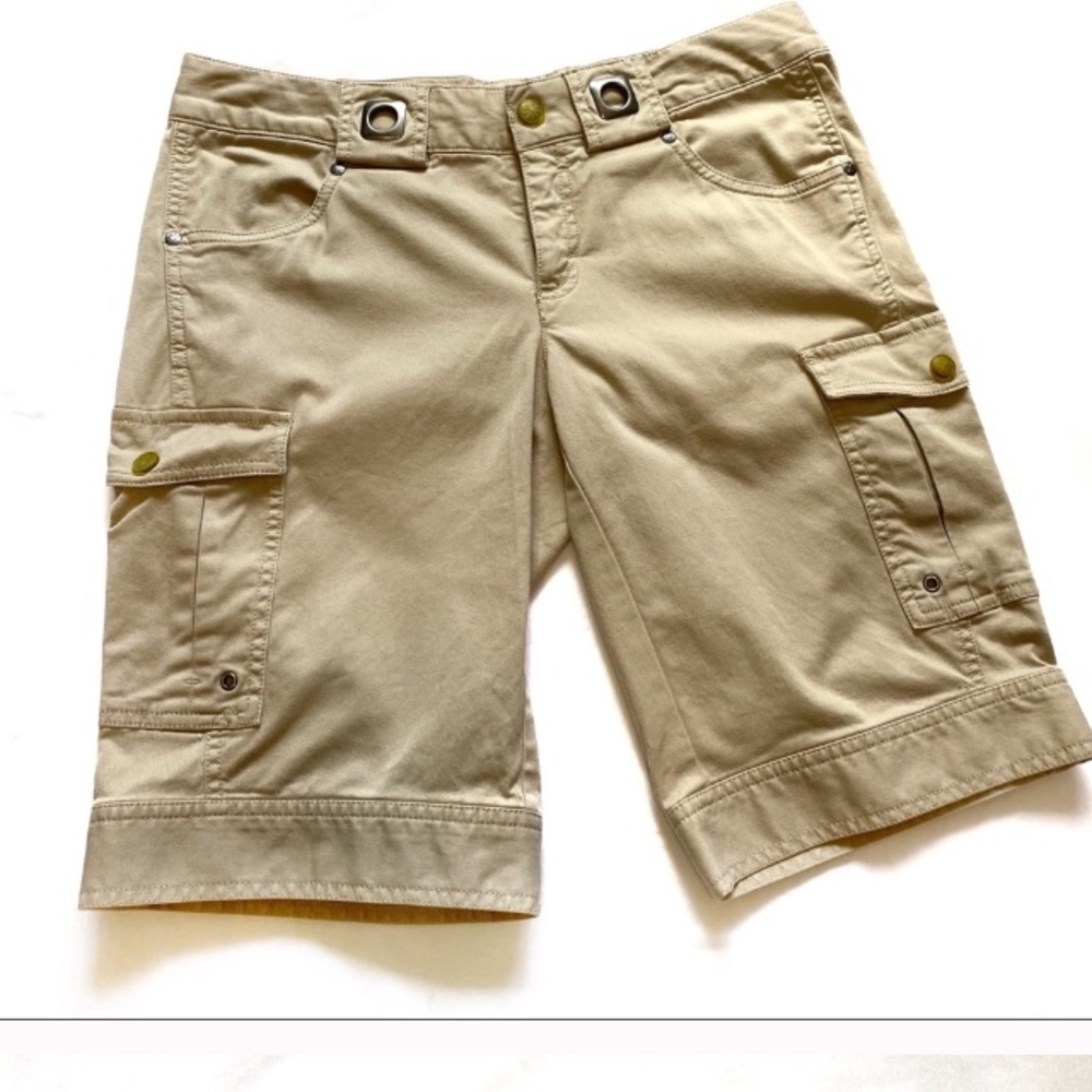 Athleta kick it hiking cargo bermuda shorts
